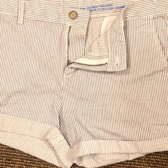Gap blue and white striped khaki shorts - Picture 4 of 4